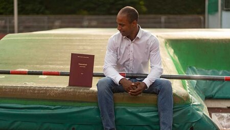 Master-Alumnus Lamin Krubally <br />
Foto: Stefan Mayer