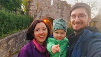 Dominik Sauer mit Familie