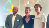 Foto der Stipendiaten mit Prof. Dr. Boris Alexander Kühnle