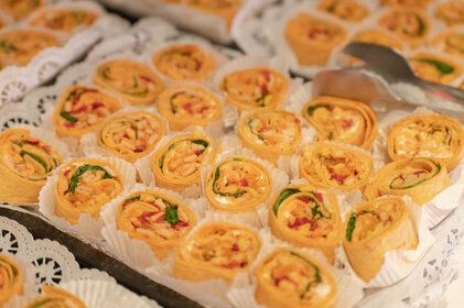 Leckere gefüllte Tortilla-Rollen für jeden Anlass