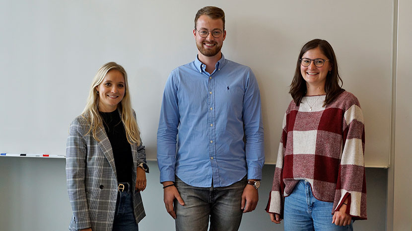 Annika Maier, Jan Schierreich und Clara-Sophie Decker studieren den neuen Studiengang  „Digitalisierung in der Sozialen Arbeit“<br />
<br />
Foto: DHBW CAS