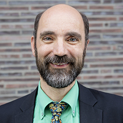 Portraitfoto von Prof. Dr. Dirk Reichardt